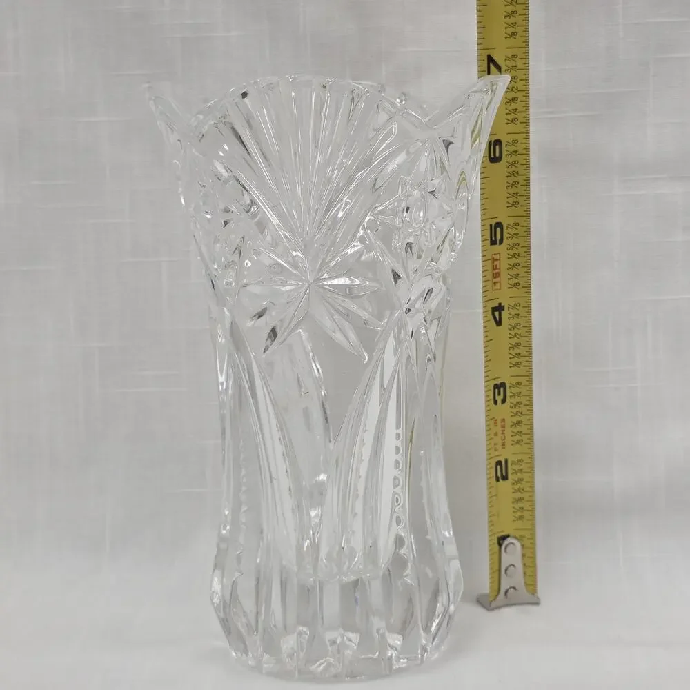 Vintage Clear Cut Glass Crystal Vase Starburst Fan Pattern Scalloped Rim 6”